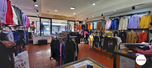 Imagen 4 de 23 de Edificio Comercial - Grand Bourg