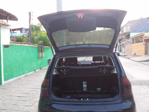 Imagem 8 de 13 de Volkswagen Fox 2005 1.0 City Total Flex 5p
