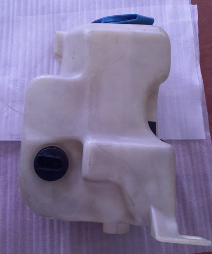 Envase Agua Limpiaparabrisa Volkswagen Golf / Jetta Original (Usado)