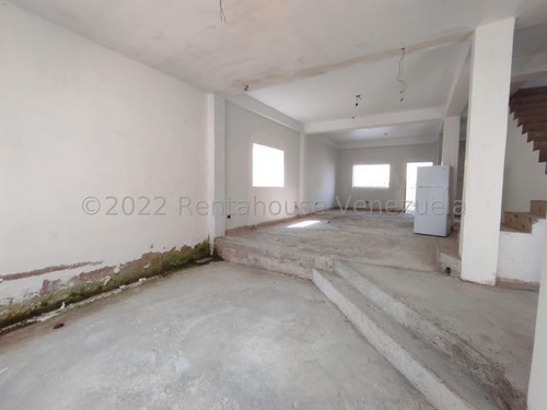 Imagen 3 de 22 de Amplio Townhouse Urb. El Piñal El Limón Maracay 23-14807 Ejc 04243439046