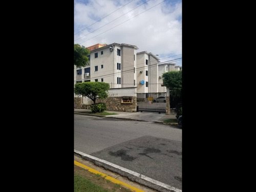 Susana Gonzalez Vende Apartamento En Naguanagua - Urb La Granja Conj. Res. Parima 2. Pla-1581