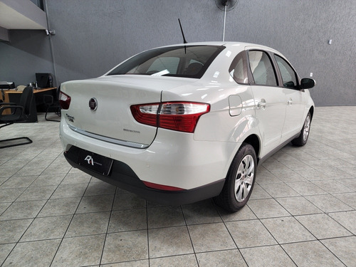 Imagem 6 de 14 de Fiant Grand Siena 1.4 Mpi Attractive 8v Flex 4p Manual 15/15