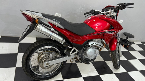 Imagen 3 de 3 de Honda Falcon 400
