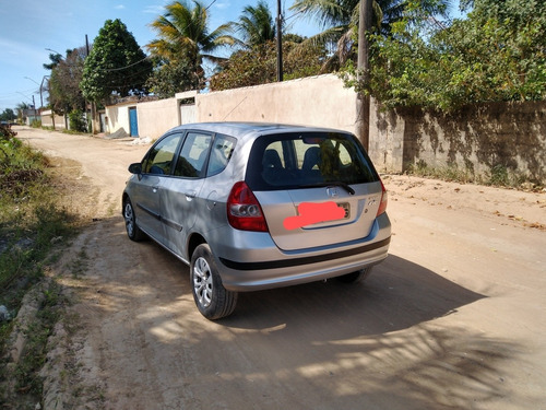 Imagem 4 de 4 de Honda Fit 2005 1.4 Lx 5p