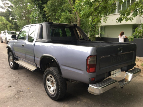 Toyota Hilux 2.8 D/cab 4x4 D Dlx