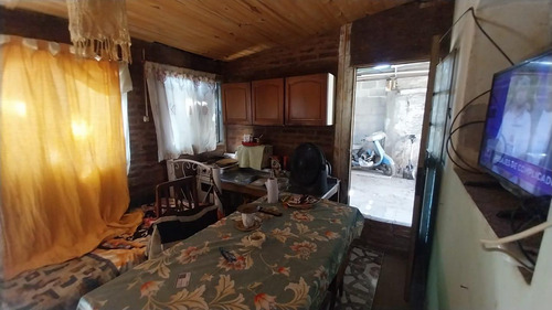 Casa | 2 Dormitorios | Cochera | Capitán Bermúdez | Barrio Celulosa