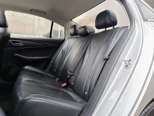 MG MG5 1.5 DEL Elegance At