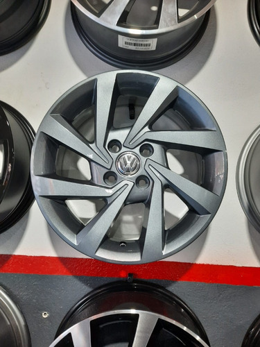 Volkswagen Saveiro 15 polegadas - Cinza