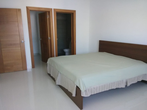 Apartamento En Bella Vista Piso 9 En Bella Vista Villa Palmera De 3 Habitaciones Con 3 Parqueos