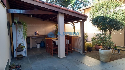 Imagem 1 de 15 de Casa - 3 Dormitórios Sendo 1 Suíte - 333