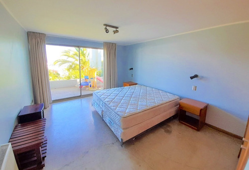 En Venta Interesante Y Sólida Casa En Costa Cachagua