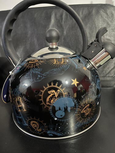 Harry Potter Wizardign World Tetera No Figura (Usado)
