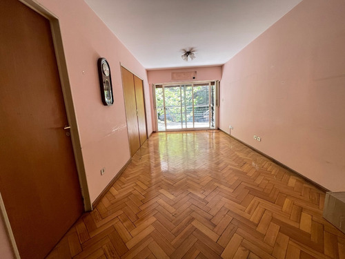 Imagen 3 de 30 de Oportunidad! Al Frente, Con Amplio Balcón Y Patio, Cochera, A Metros Del Jardín Botánico