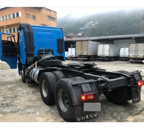 Imagem 3 de 9 de Volvo Fh 460 6x2 T - 2012/2012 - I Shift / Câmbio Automático