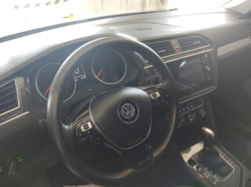 Imagen 2 de 15 de Volkswagen Tiguan Allspace 2018 1.4 Tsi Trendline 150cv Dsg