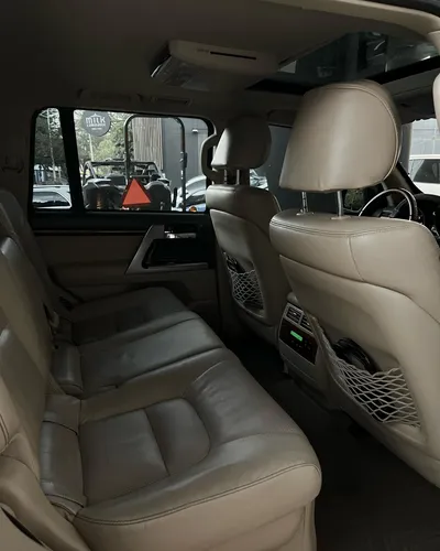 Toyota Land Cruiser LC200 B2+