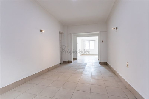 Imagen 11 de 19 de Oficina En Venta En Santiago De 4 Espacios Amplios