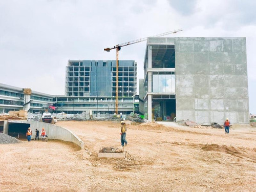 Imagen 4 de 6 de Terreno Comercial En Renta Lagos Continental