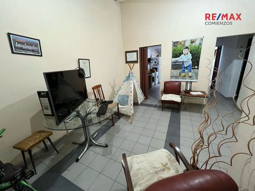 Casa En Venta Con Departamentos Jardin Del Sur