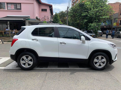 Imagen 7 de 12 de Chevrolet Tracker 2018 1.8 Lt Automática