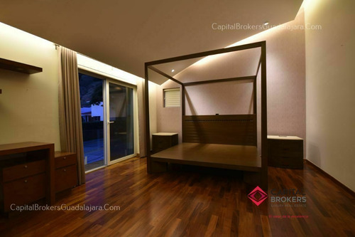 Imagen 26 de 30 de Casa De Super Lujo En Club De Golf Santa Anita Zona Sur