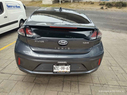 Imagen 4 de 12 de Hyundai Ioniq 2020 5p 1.6 Limited