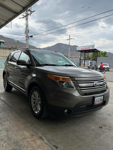 Imagen 2 de 14 de Ford Explorer Limited 4x4