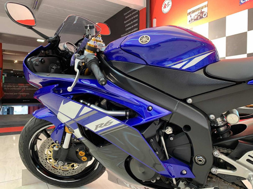 Yamaha R6