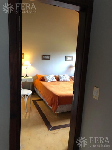 Imagen 13 de 21 de Venta De Casa De 4 Ambientes Con Cochera, Galeria, Quincho Y Piscina En Campos De Roca 1 (28792)