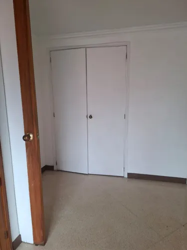 Apartamento En Venta En Conquistadores. Cod V12650