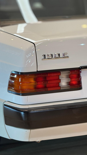 Mercedes-Benz 190 2.0 E