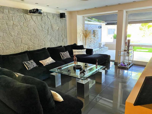 Impecable Casa En Martinez De Libertador Al Rio.
