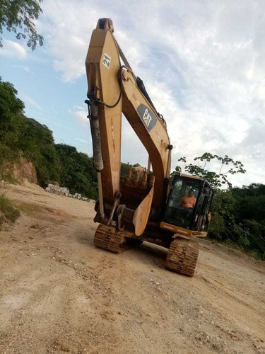 Cat 320d , Perfecto Estado.