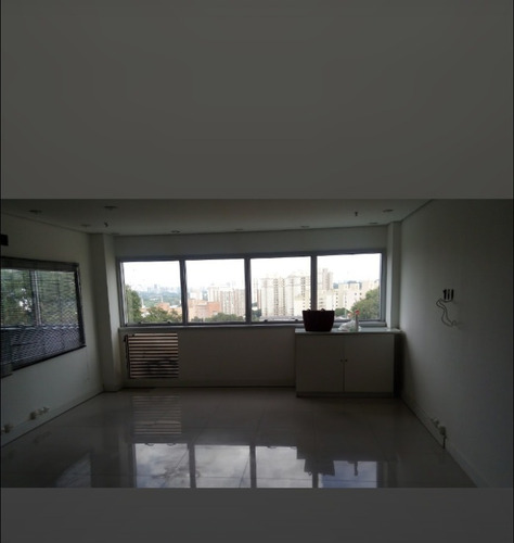 Imagem 7 de 8 de Sala Comercial Para Alugar Na Rua Irmã Pia, Jaguaré, São Paulo - Sp - Liv-11402