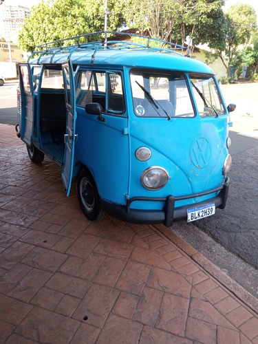 Imagem 1 de 15 de Volksvagem Kombi
