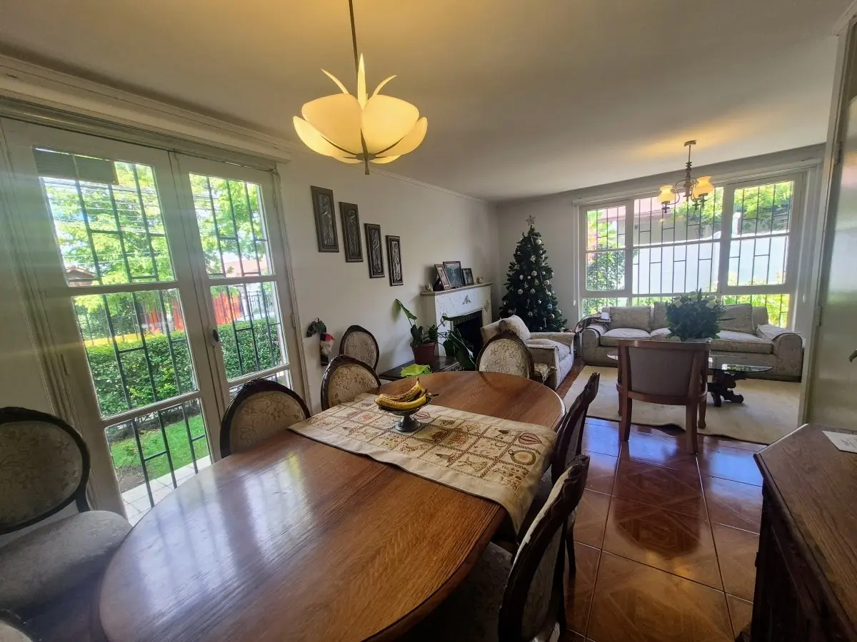 Imagen 5 de 19 de Casa En Venta De 4 Dorm. En Macul
