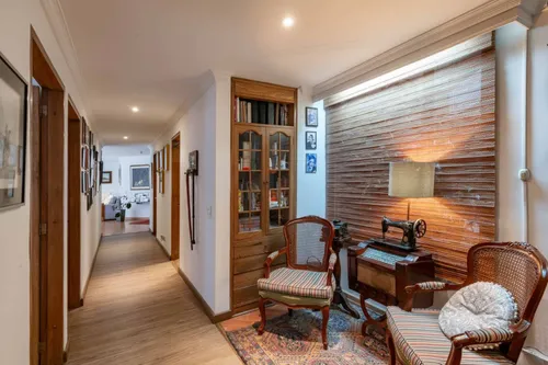 Apartamento En Venta En Chicó Navarra. Cod V22115