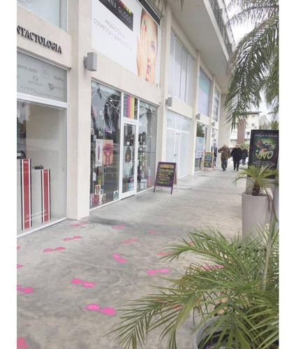 Imagen 7 de 30 de Imperdible Local En North Coral Plaza!!!!