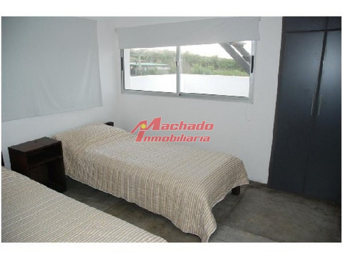 Casa En Manantiales, 3 Dormitorios *- Ref: 5942