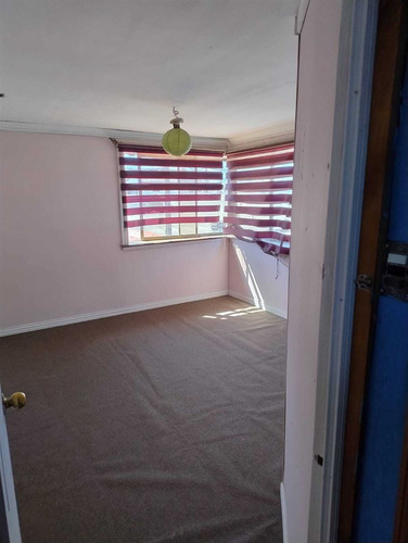 Casa En Venta 4d 1b Y 3est En Coronel, Biobío