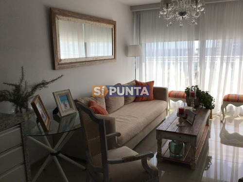 Imagen 3 de 28 de Torre De Categoría Con Piscina En Piso 16