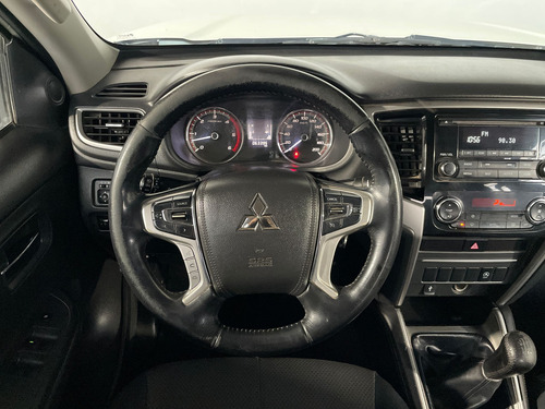 Mitsubishi L200 2.4 Glx Cabina Doble 4x4 Diesel Mt
