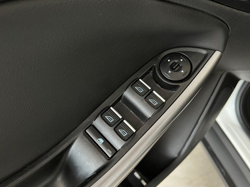 Ford Focus 2.0 SE 16V FLEX 4P POWERSHIFT