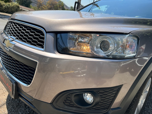Imagen 12 de 25 de Chevrolet Captiva Diesel 2.2 Ls 2015 3 Corridas De Asientos