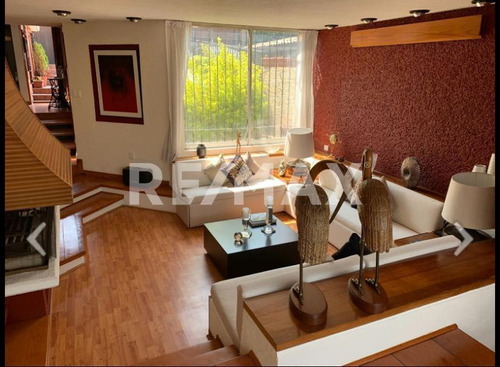 Casa En Venta En Lomas De Vista Hermosa