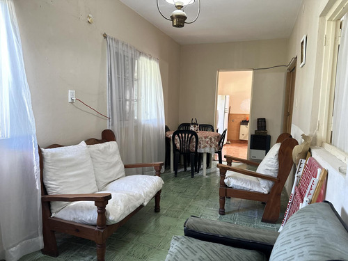 Venta Casa En Laguna De Lobos, 400m2 De Jardín 2 Habitaciones