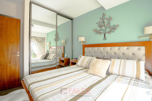 Departamento En Flores - 4 Ambientes - Frente - Balcon - Impecable