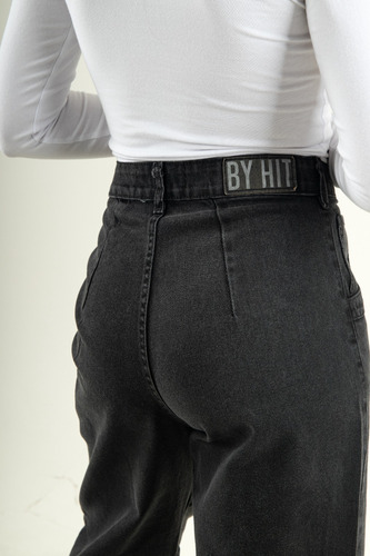 Pantalon Mom Pinzado Rigido Byh