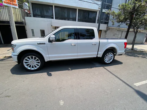 Ford Lobo 3.5 Doble Cabina Plinum Limited At