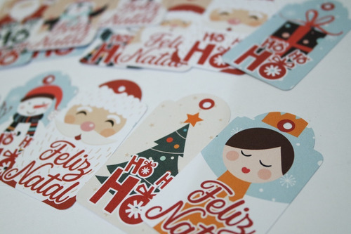 Imagem 1 de 6 de 25 Tag Cartão Para Presente Natal Papai Noel 7x4 Cm